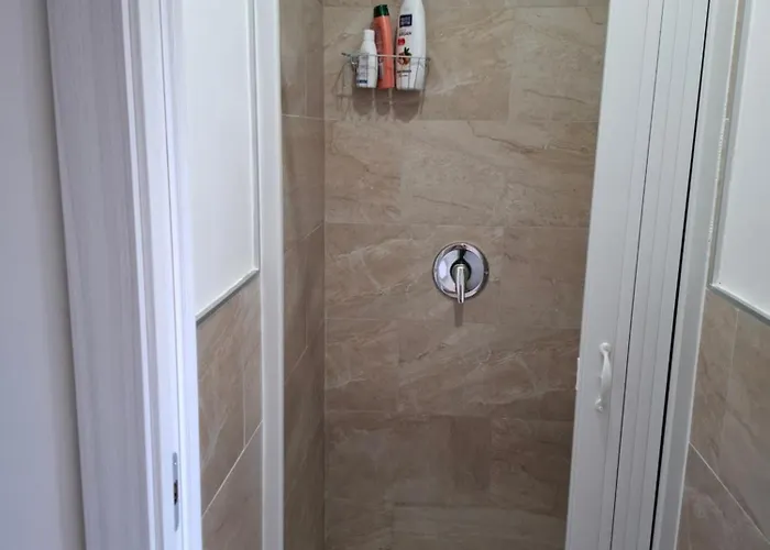 Don Carlo Center ナポリ