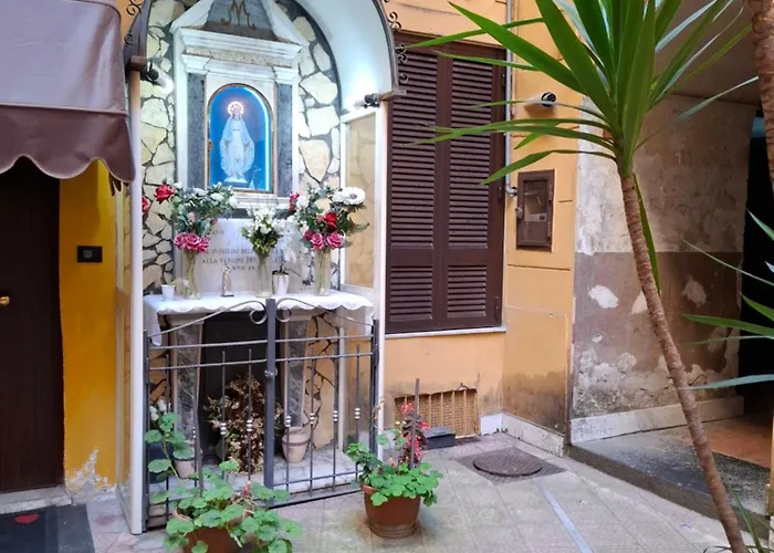 Don Carlo Center アパート *